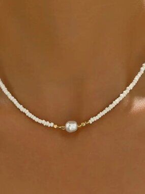 New White Beaded Necklace with Pearl Accent